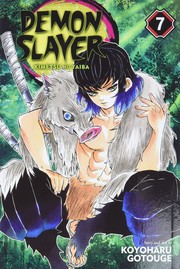 Demon slayer : kimetsu no yaiba 07 Trading blows at close quarters Book cover