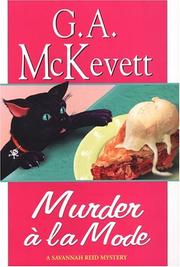 Murder à la mode : a Savannah Reid mystery  Cover Image